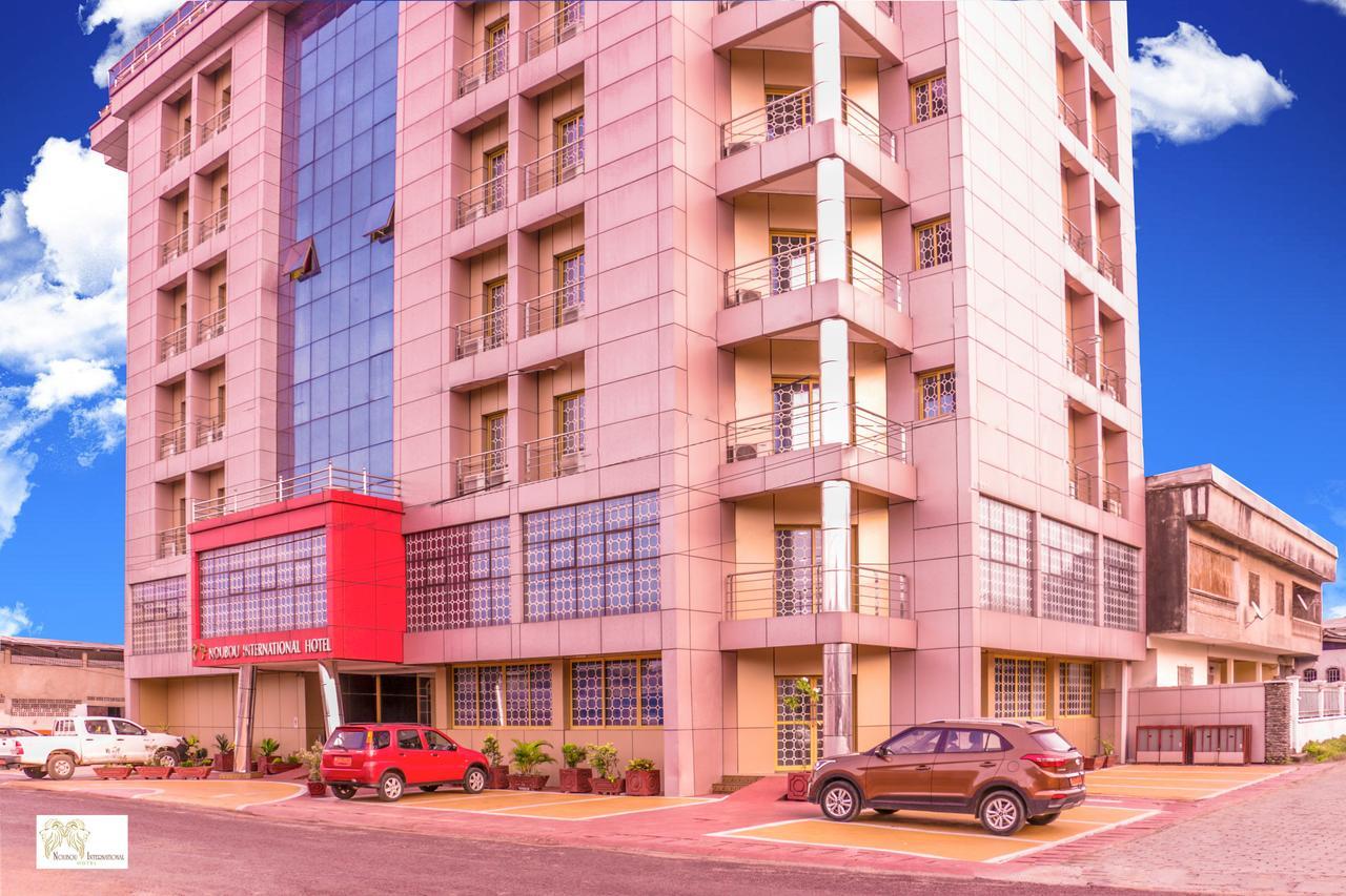 Noubou International Hotel Douala Exterior photo